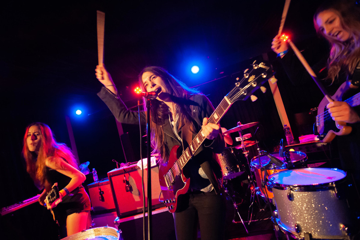 Haim, US-american Nu-Folk band performing live at the Blue Shell Cologne on November 6th, 2012